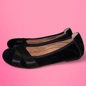 Vionic Maria ballerina flat black suede